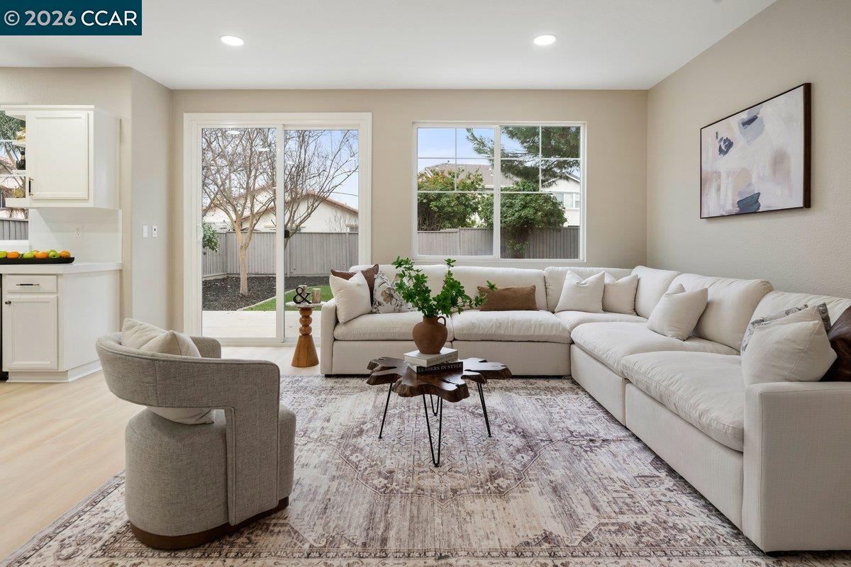 Detail Gallery Image 9 of 29 For 4632 Regis Dr, Tracy,  CA 95377 - 3 Beds | 2/1 Baths