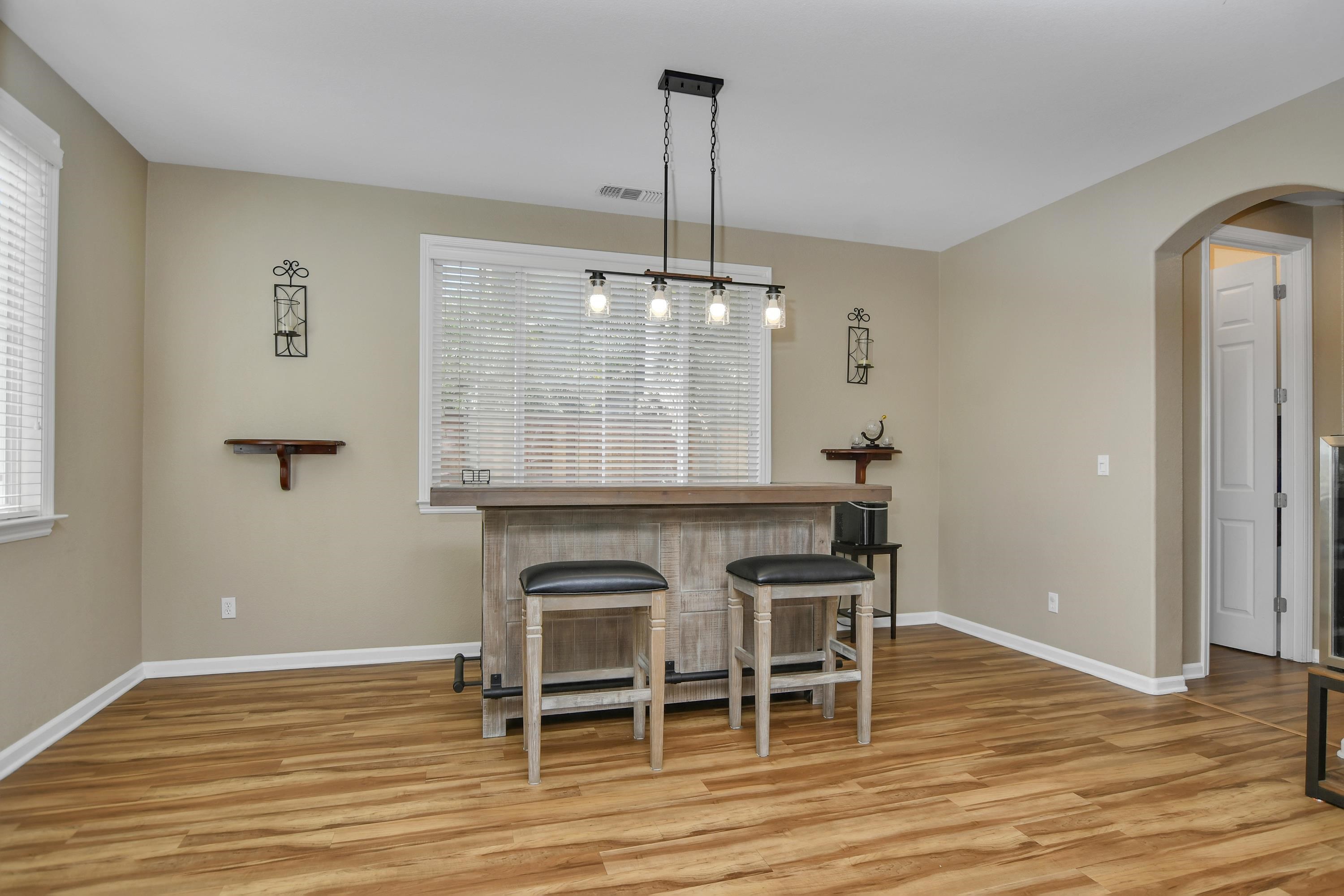 Detail Gallery Image 6 of 44 For 5563 Arcadia Cir, Discovery Bay,  CA 94505 - 4 Beds | 2/1 Baths