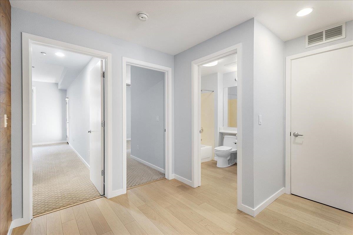 Detail Gallery Image 11 of 24 For 2939 Glascock St, Oakland,  CA 94601 - 2 Beds | 2 Baths