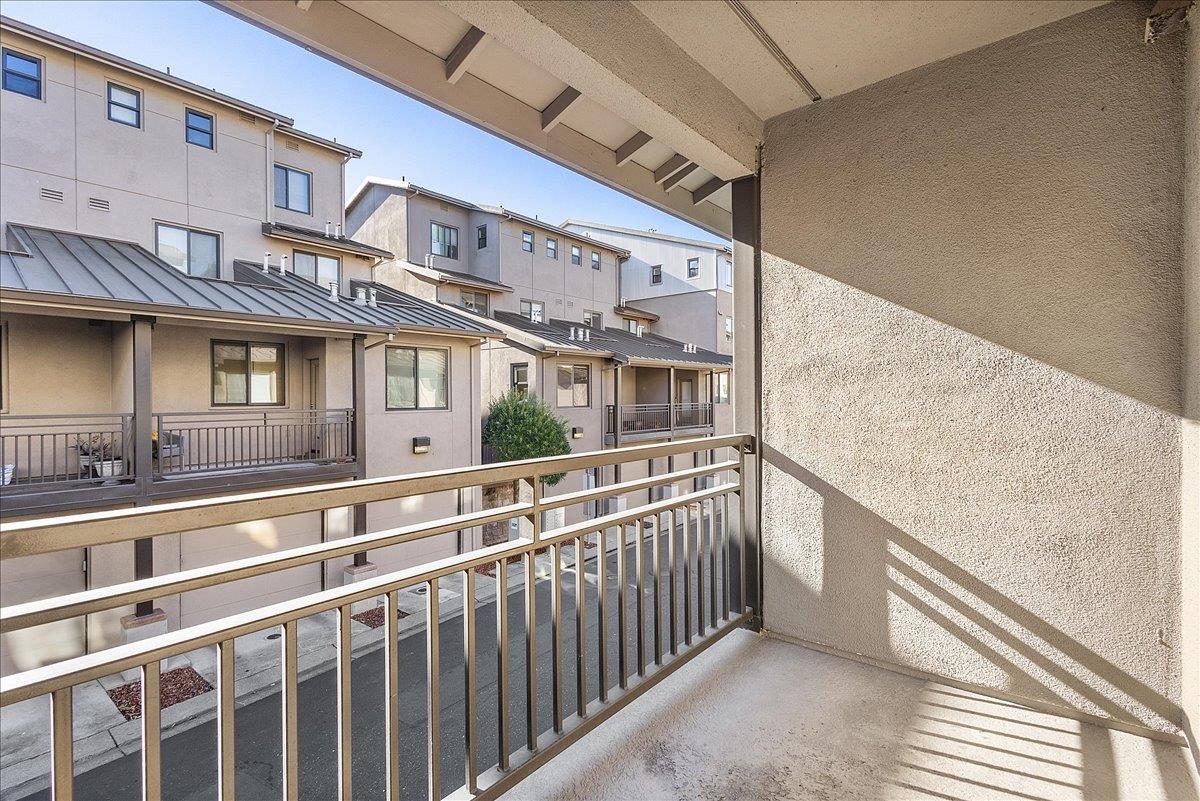 Detail Gallery Image 19 of 24 For 2939 Glascock St, Oakland,  CA 94601 - 2 Beds | 2 Baths