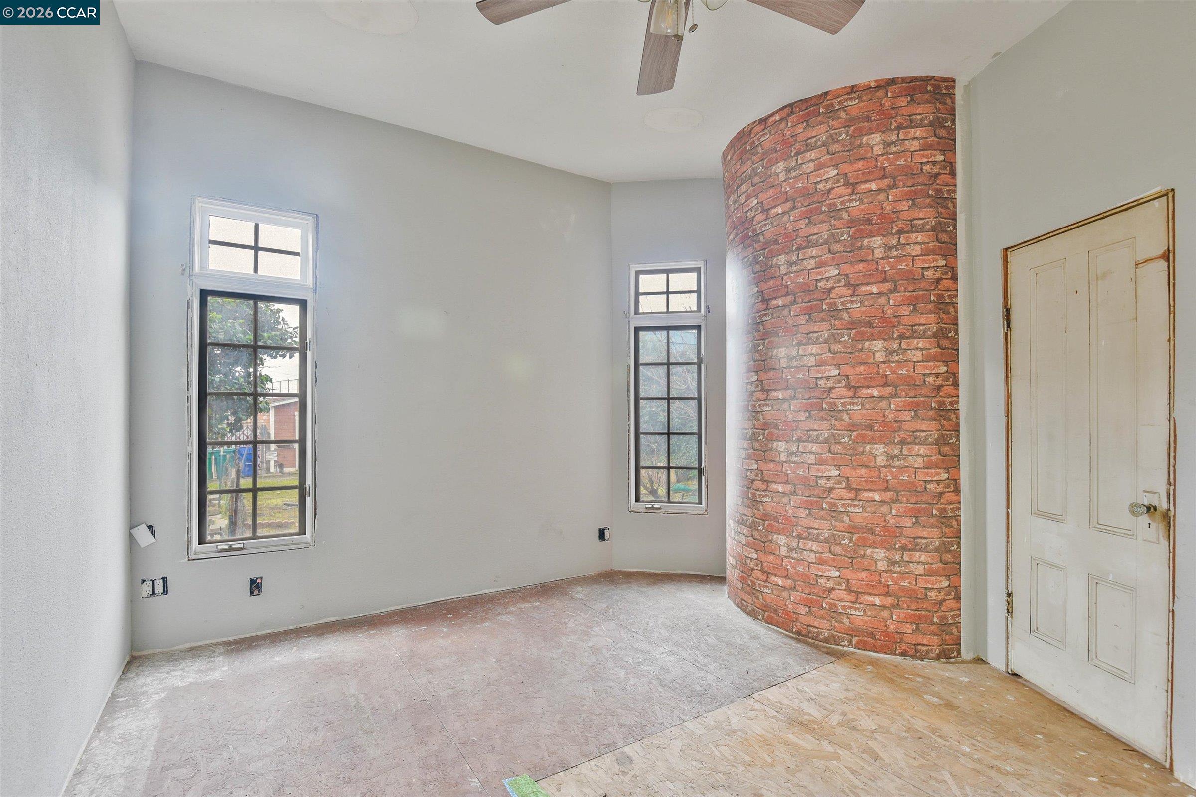 Detail Gallery Image 26 of 38 For 3750 Angelo Ave, Oakland,  CA 94619 - 4 Beds | 2 Baths