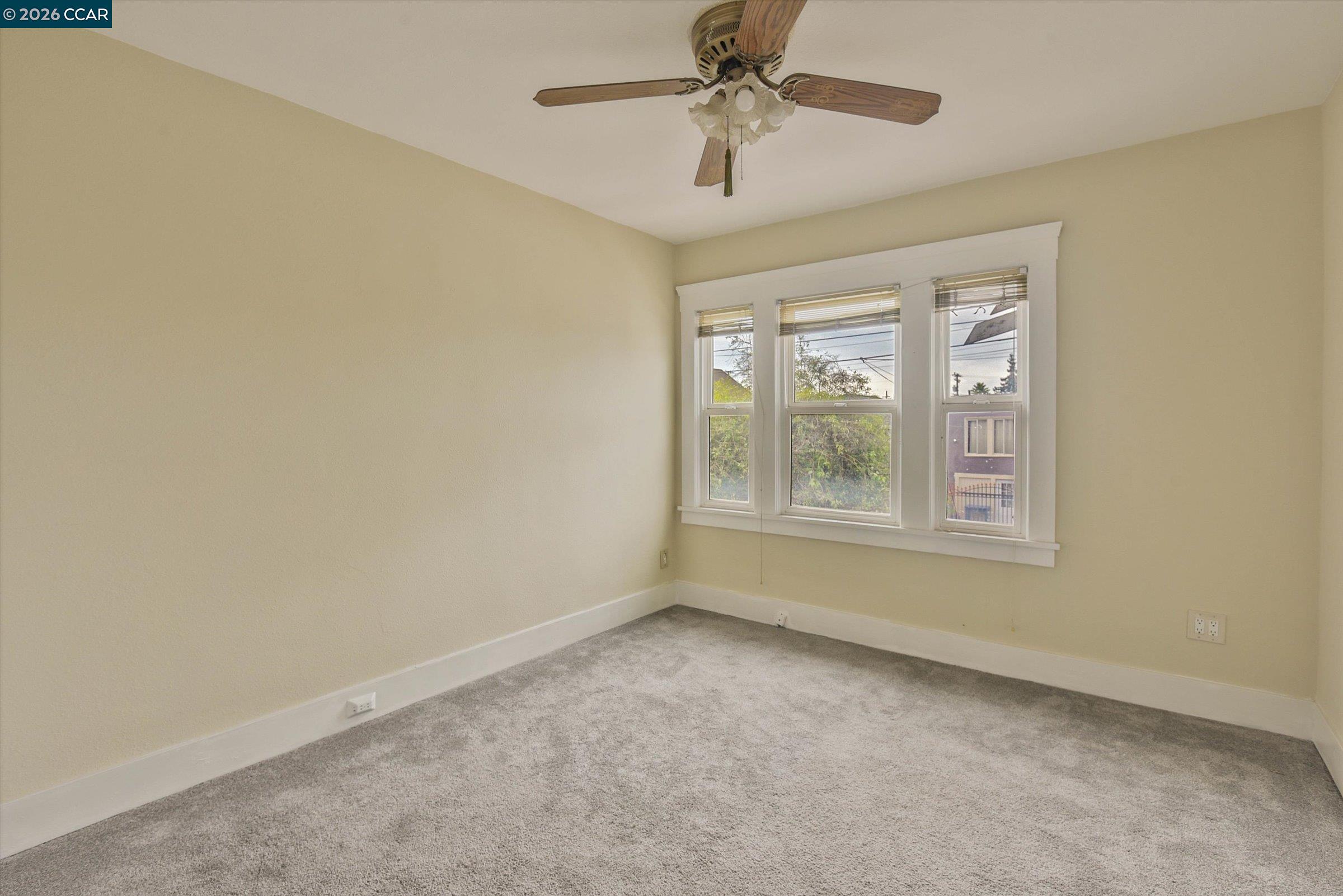 Detail Gallery Image 32 of 38 For 3750 Angelo Ave, Oakland,  CA 94619 - 4 Beds | 2 Baths