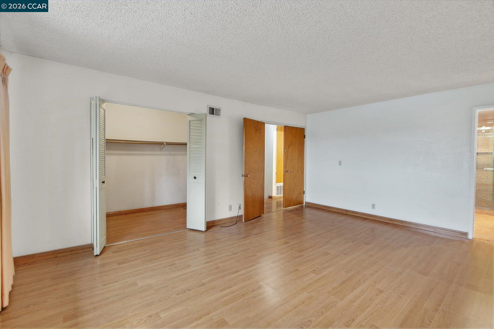 Detail Gallery Image 26 of 39 For 2127 Commodore Dr, San Jose,  CA 95133 - 4 Beds | 2/1 Baths