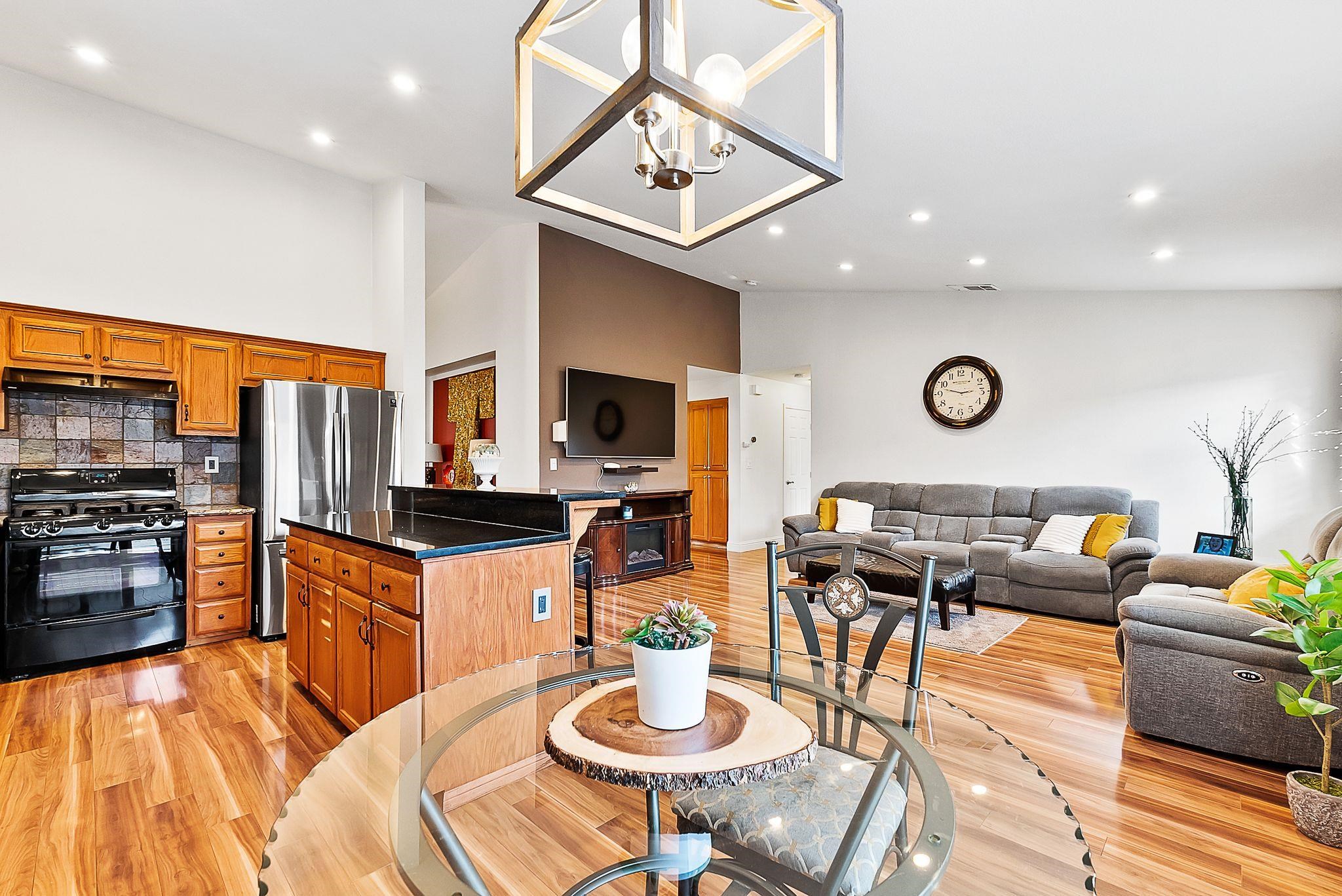 Detail Gallery Image 13 of 46 For 3748 Catamaran Ct, Discovery Bay,  CA 94505 - 3 Beds | 2 Baths