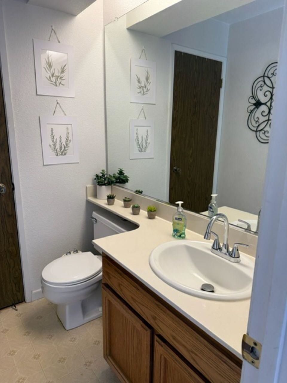 Detail Gallery Image 2 of 29 For 960 Buckskin Ter, Brentwood,  CA 94513 - 3 Beds | 2/1 Baths