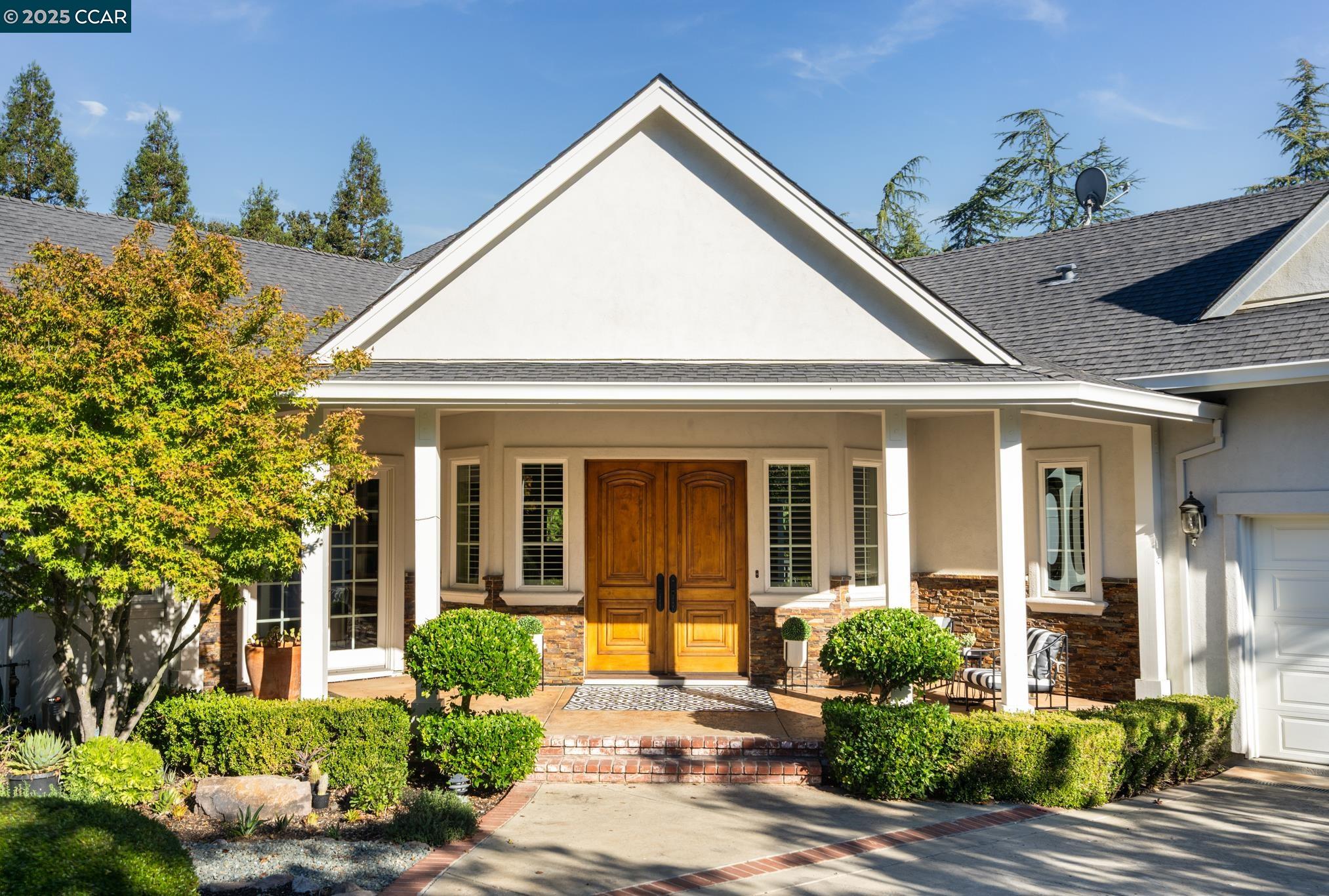 Detail Gallery Image 2 of 51 For 471 El Rio, Danville,  CA 94526 - 4 Beds | 2/1 Baths