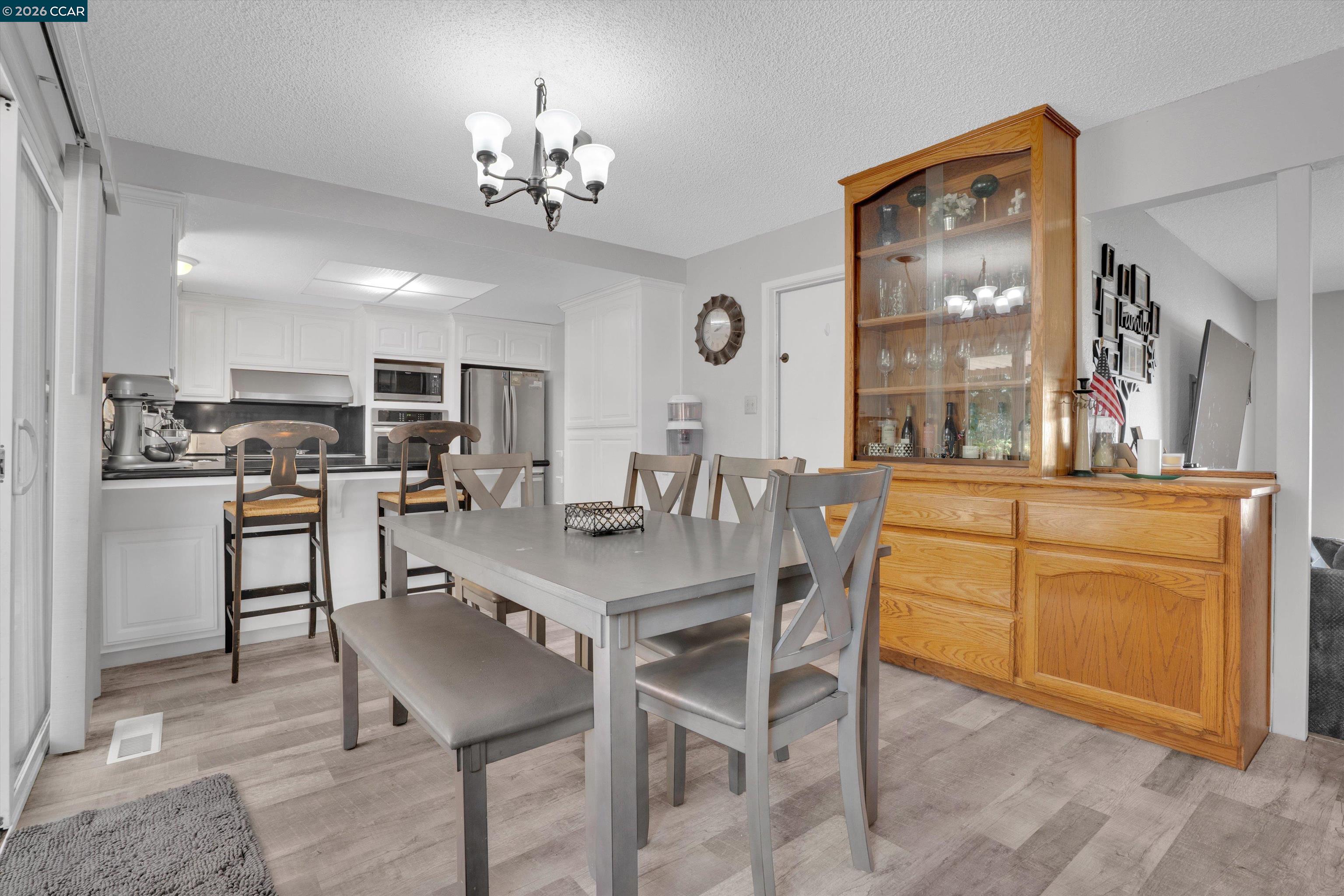 Detail Gallery Image 11 of 27 For 4175 Stephanie Way, Pittsburg,  CA 94565 - 3 Beds | 2 Baths