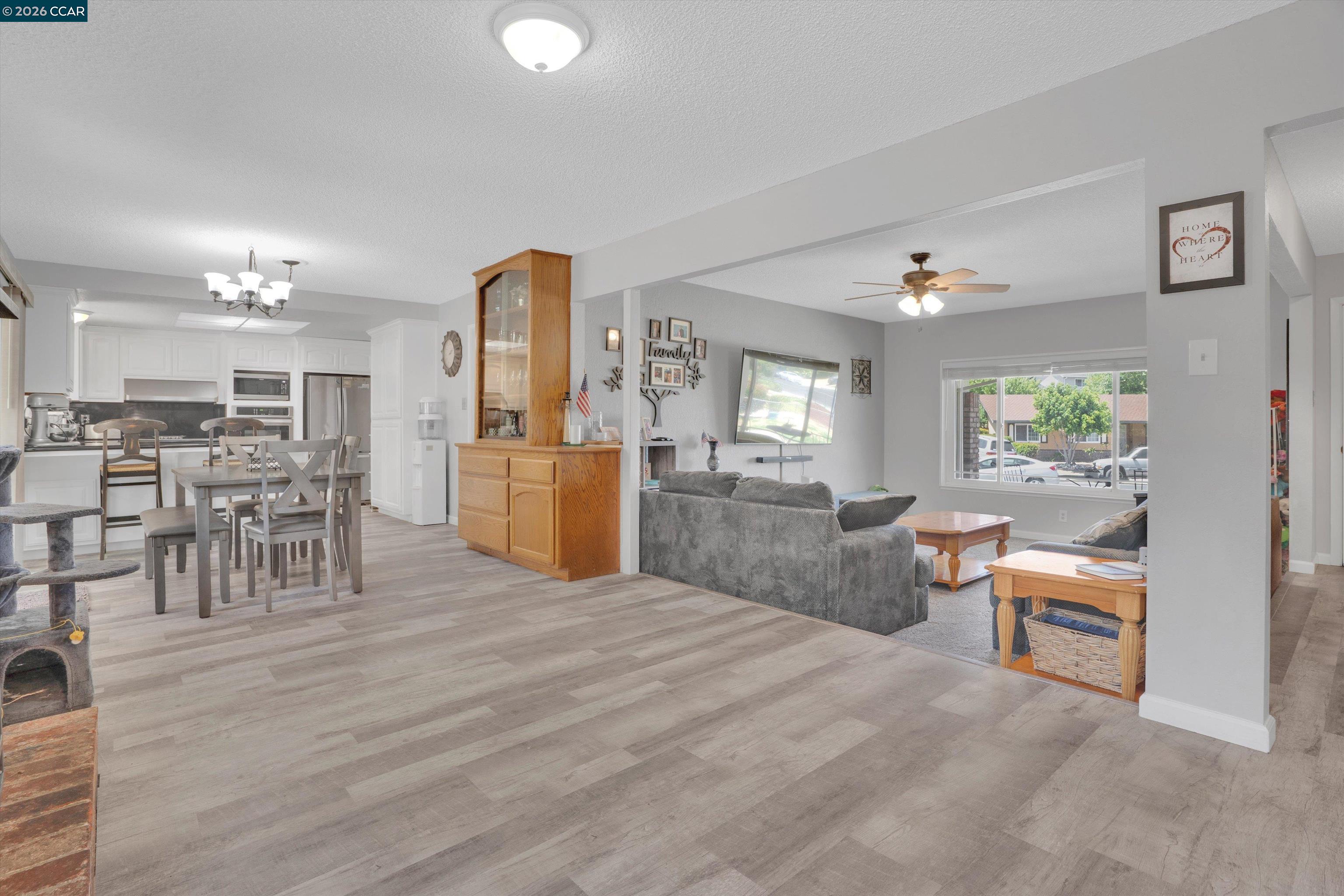 Detail Gallery Image 8 of 27 For 4175 Stephanie Way, Pittsburg,  CA 94565 - 3 Beds | 2 Baths