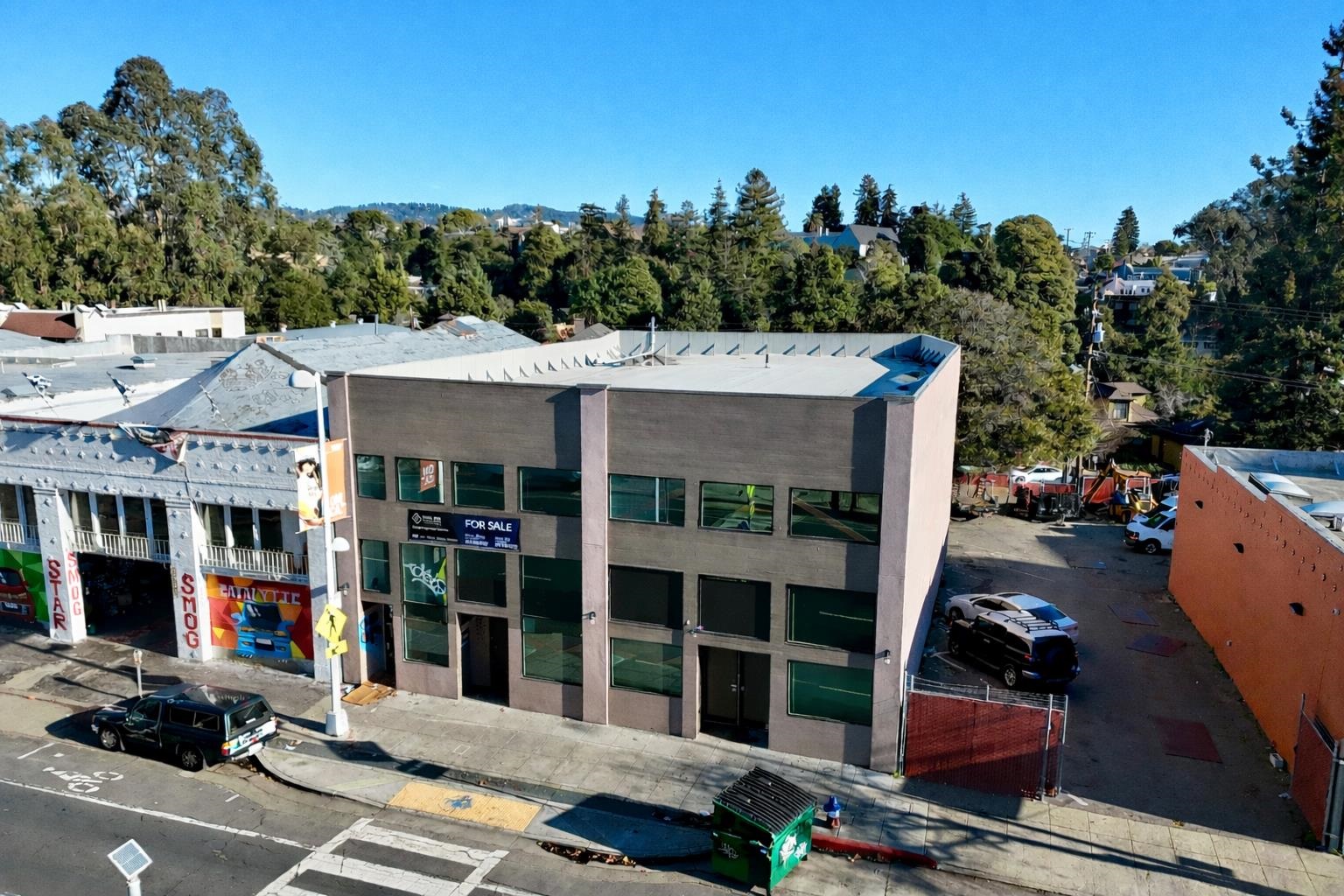 Detail Gallery Image 2 of 8 For 3050 Broadway, Oakland,  CA 94611 - – Beds | – Baths