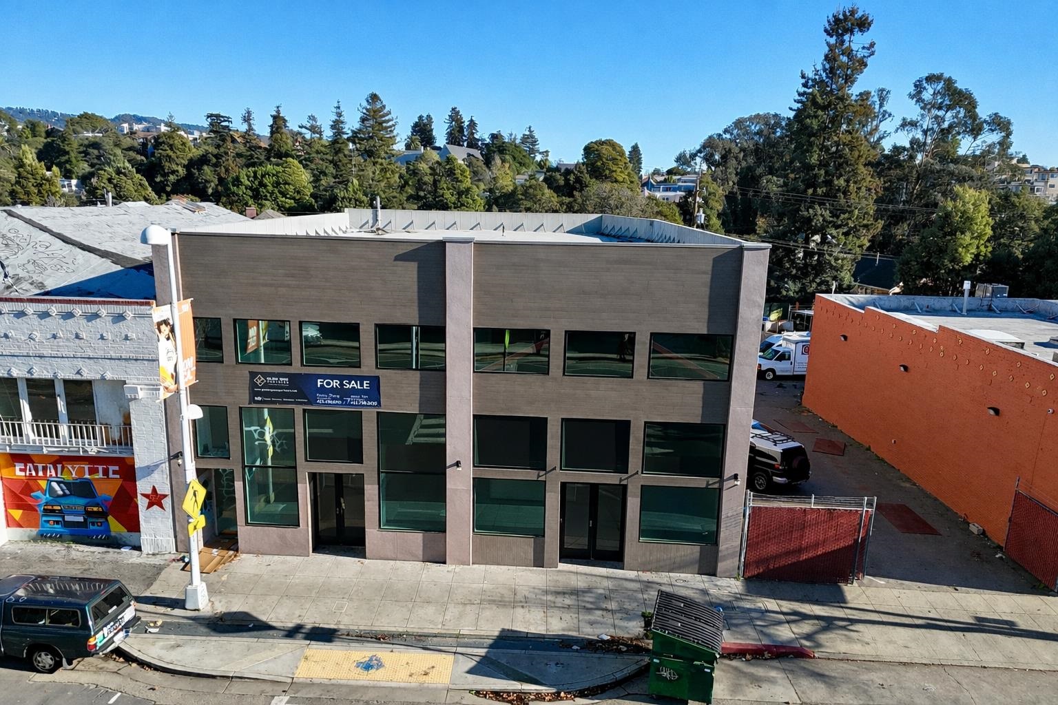 Detail Gallery Image 3 of 8 For 3050 Broadway, Oakland,  CA 94611 - – Beds | – Baths