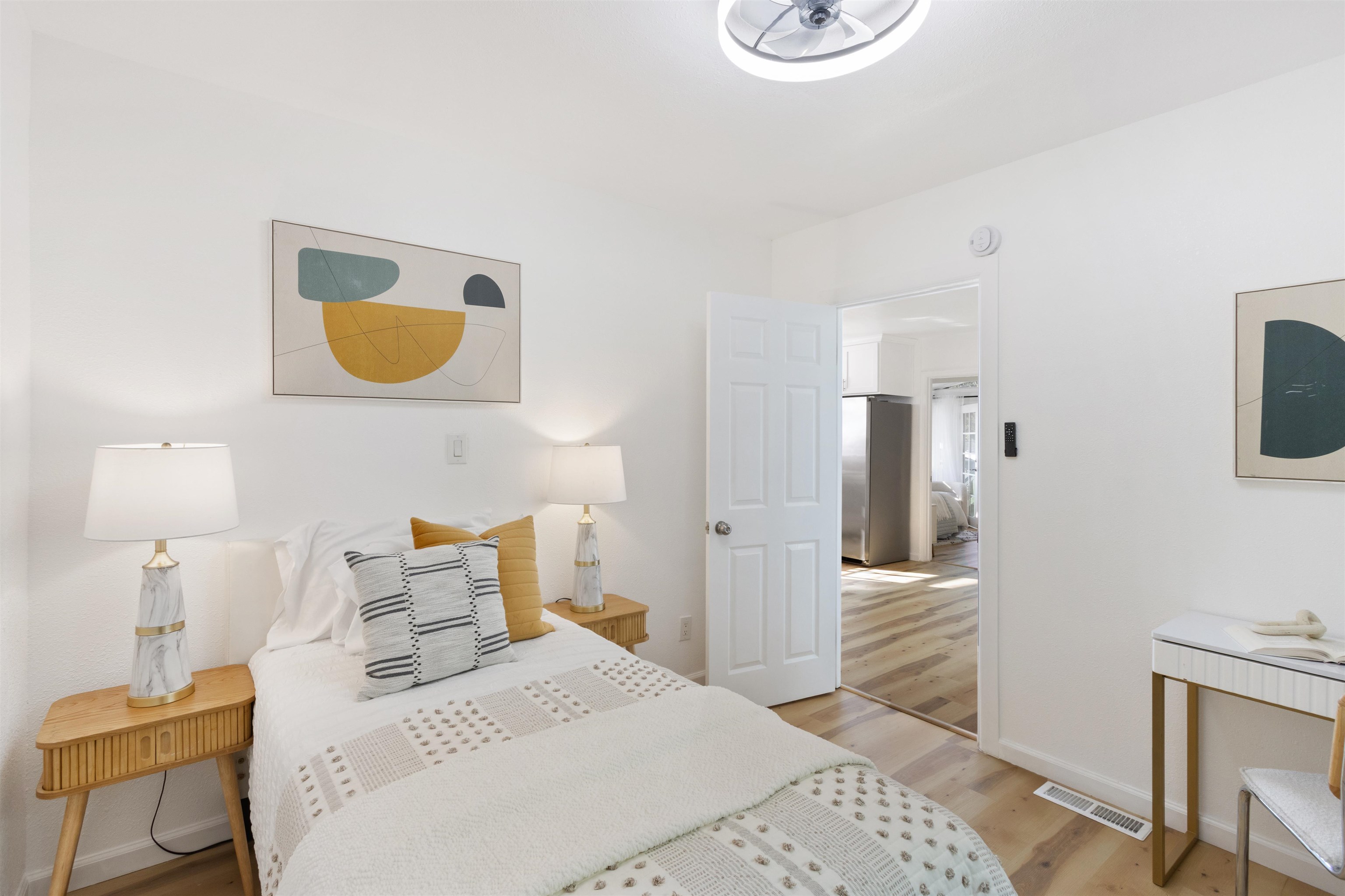 Detail Gallery Image 11 of 45 For 2929 82nd Ave, Oakland,  CA 94605 - 4 Beds | 3 Baths