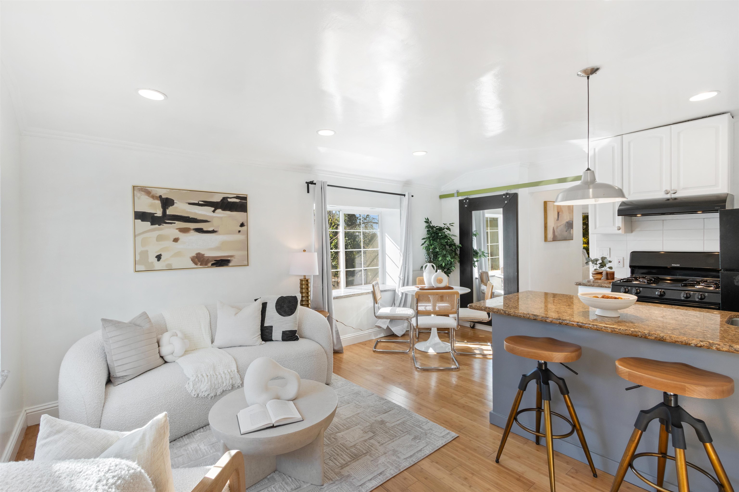 Detail Gallery Image 28 of 45 For 2929 82nd Ave, Oakland,  CA 94605 - 4 Beds | 3 Baths