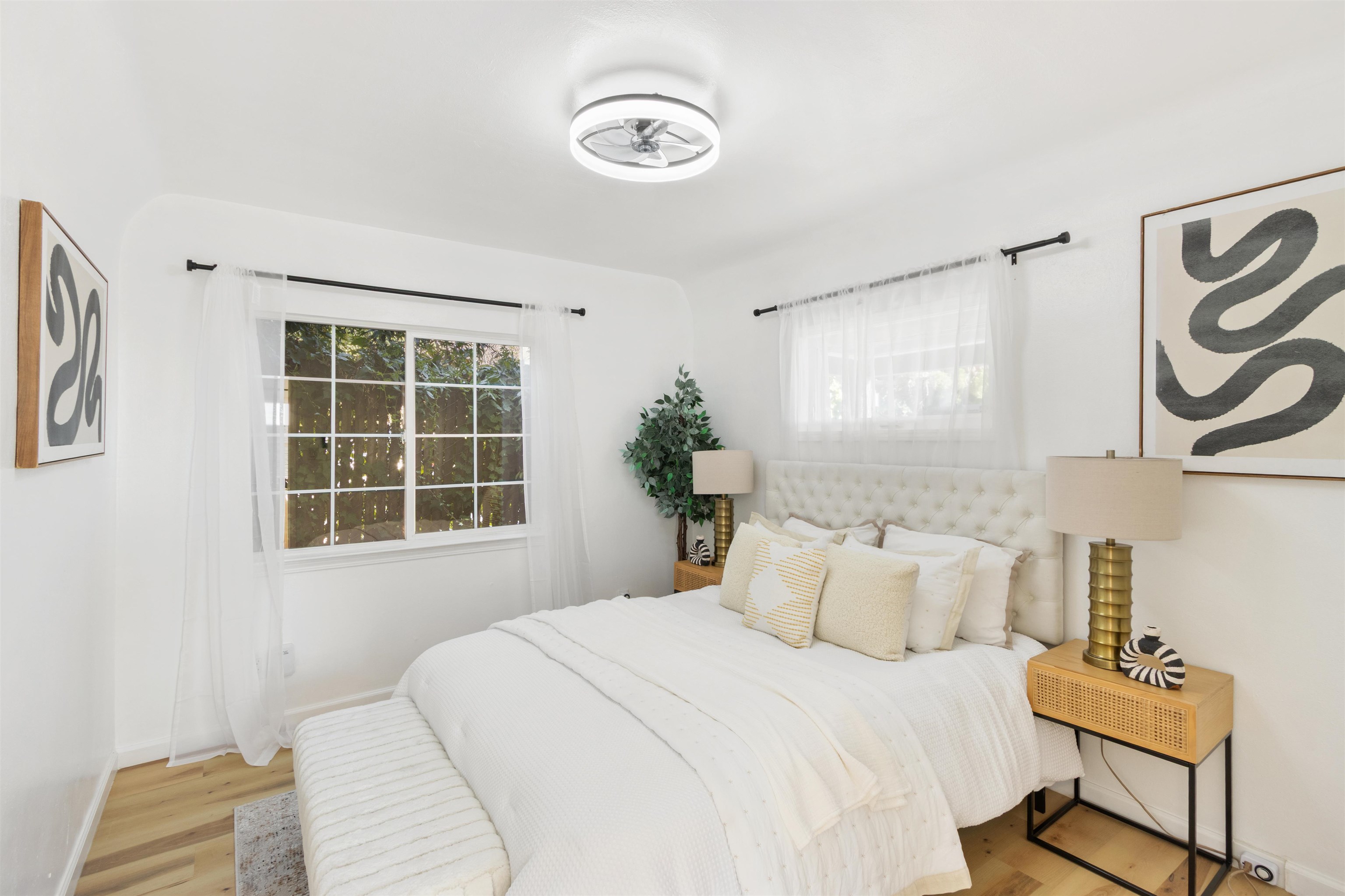 Detail Gallery Image 8 of 45 For 2929 82nd Ave, Oakland,  CA 94605 - 4 Beds | 3 Baths