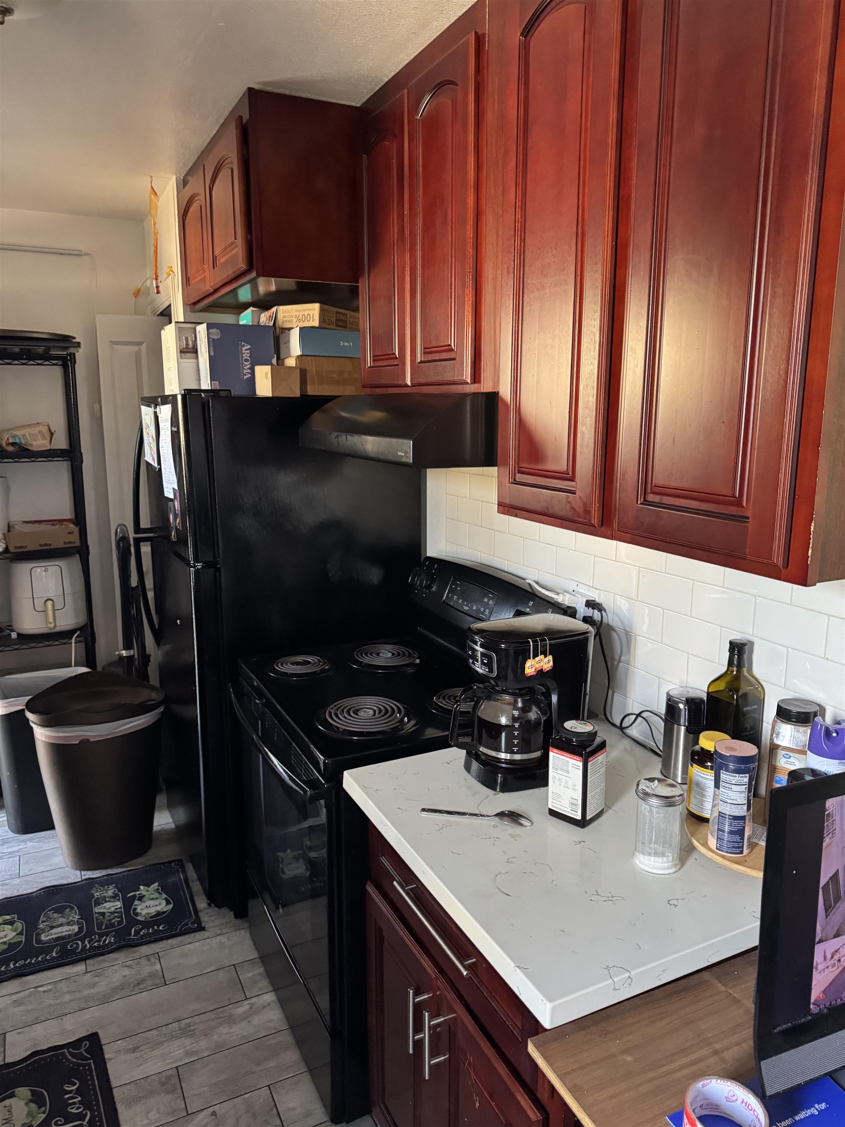 Detail Gallery Image 3 of 14 For 2120 E 22nd St, Oakland,  CA 94606 - – Beds | – Baths