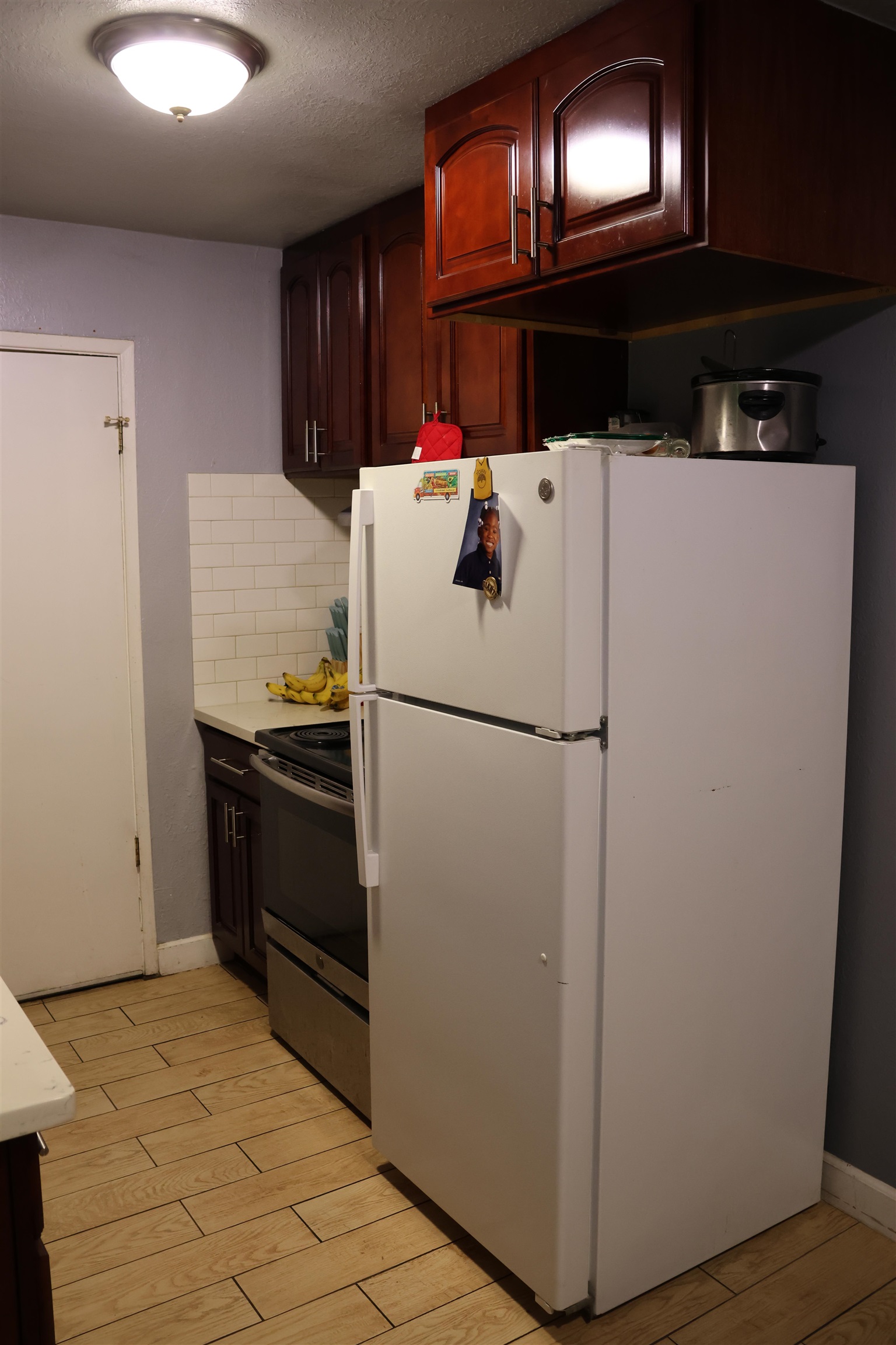 Detail Gallery Image 8 of 14 For 2120 E 22nd St, Oakland,  CA 94606 - – Beds | – Baths