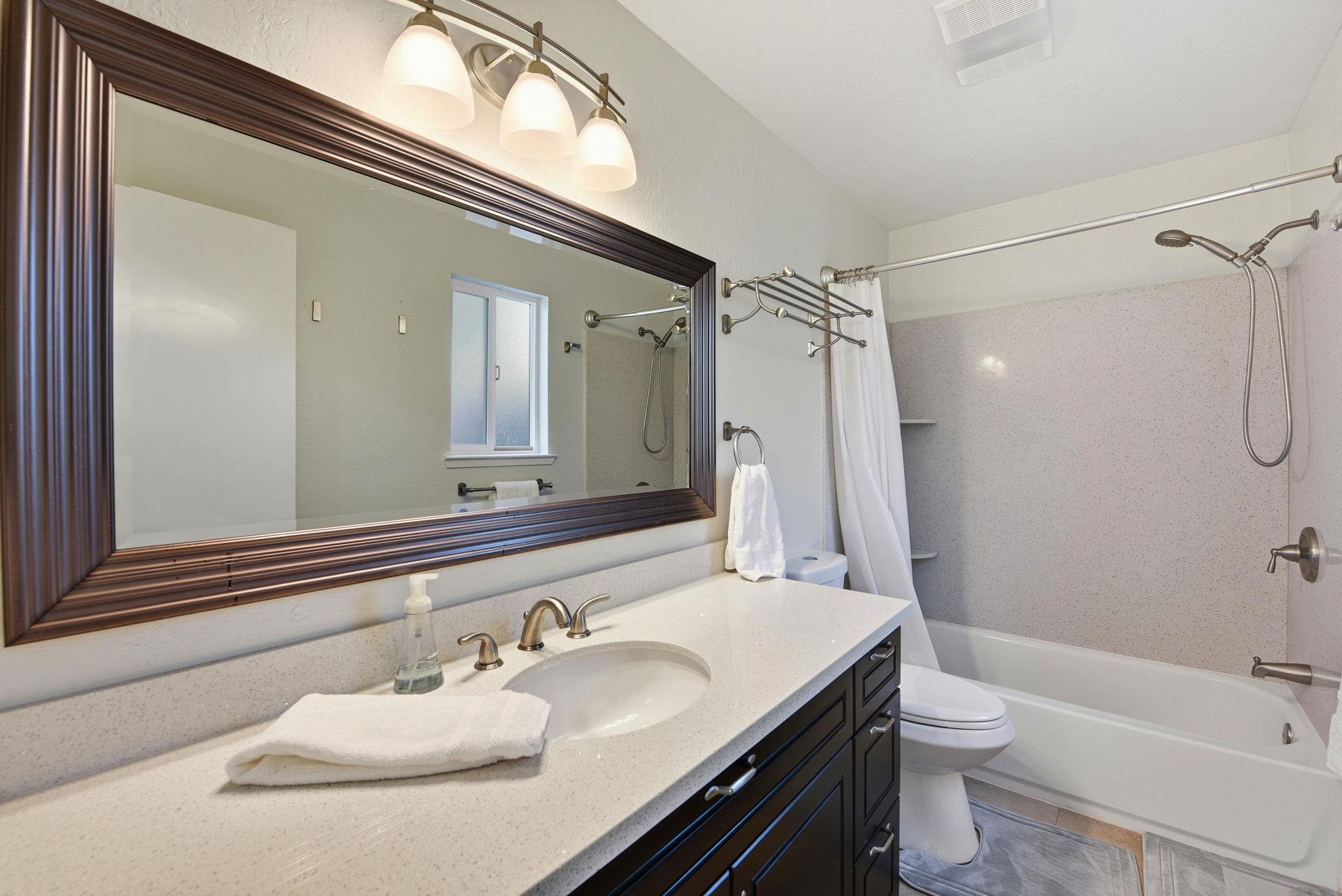 Detail Gallery Image 29 of 39 For 37164 Saint Christopher St, Newark,  CA 94560 - 5 Beds | 3 Baths