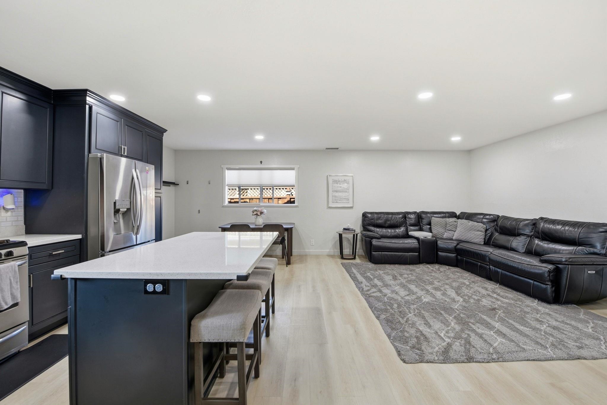 Detail Gallery Image 6 of 39 For 37164 Saint Christopher St, Newark,  CA 94560 - 5 Beds | 3 Baths