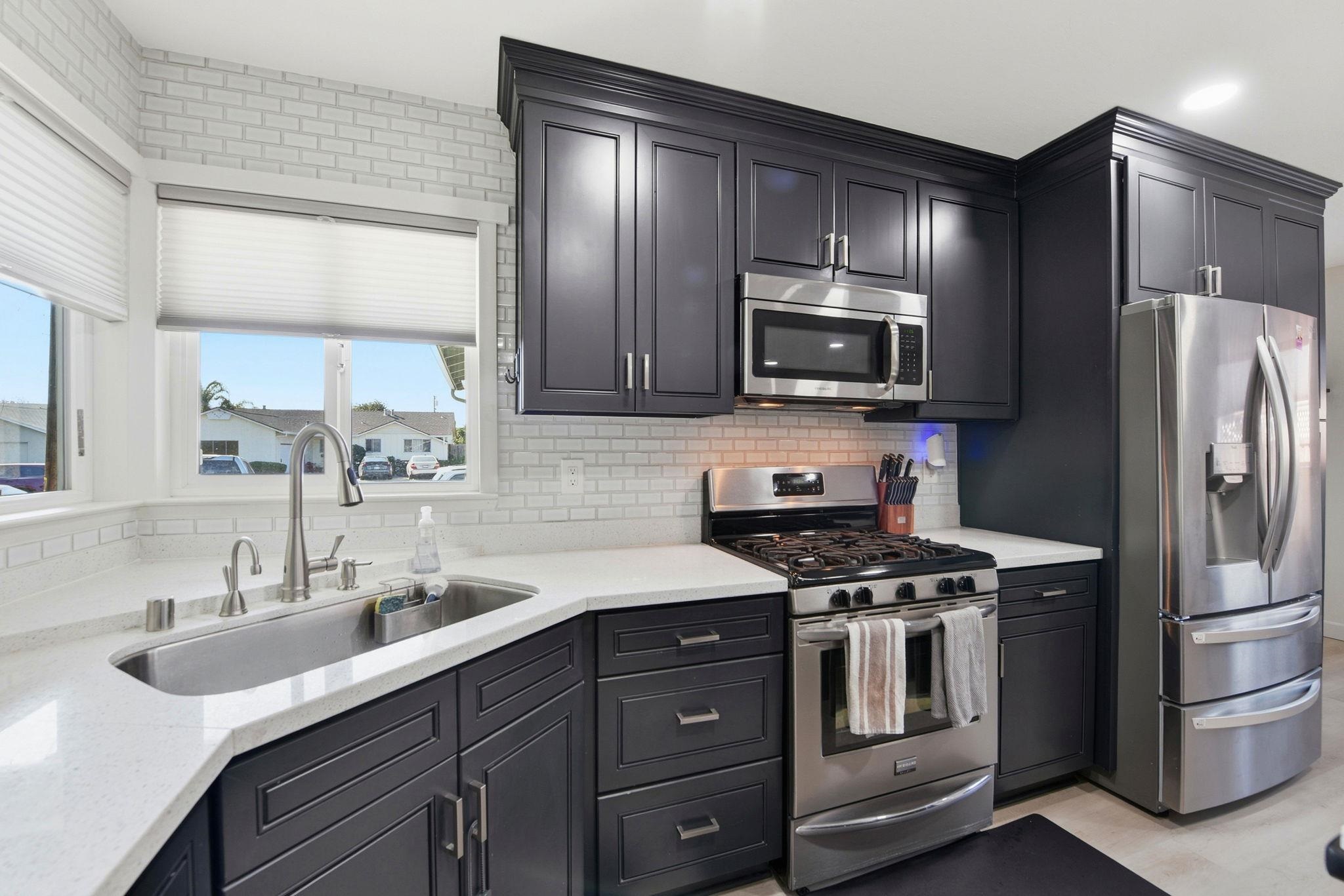 Detail Gallery Image 9 of 39 For 37164 Saint Christopher St, Newark,  CA 94560 - 5 Beds | 3 Baths